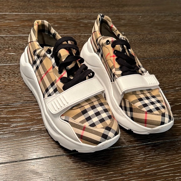 Burberry | Shoes | Burberry Size 42 Sneakers | Poshmark